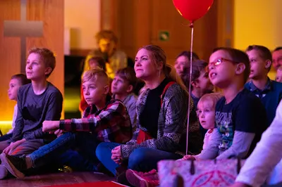 Teatr Bajaderka - Spotkanie z nami to bajka!